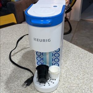 Keurig Blue and White Coffee Maker